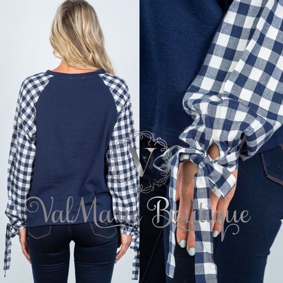 Plaid Sleeve Top - Picture 3 of 3